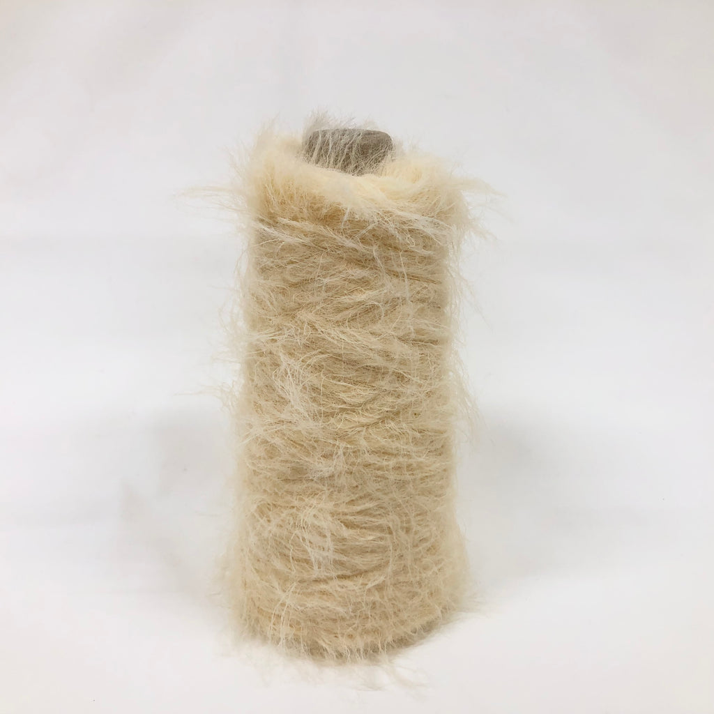 もったいない糸:999　　  ロングフェザー 　約150g(約900m)