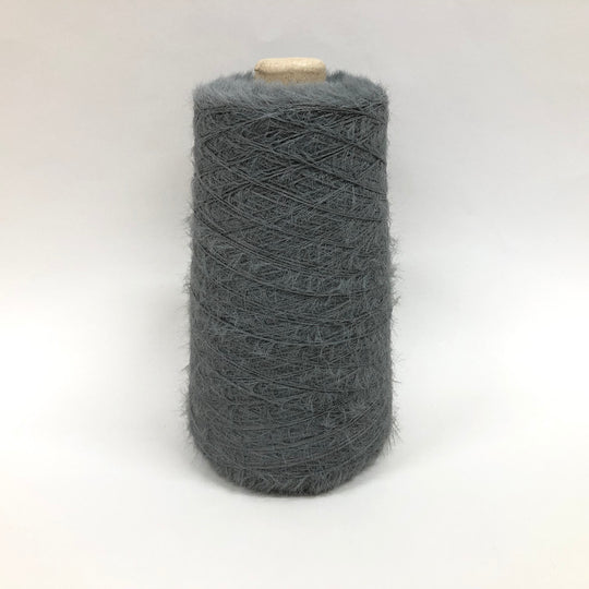 もったいない糸:547/ナイロンフェザー　約320g（約2880m）