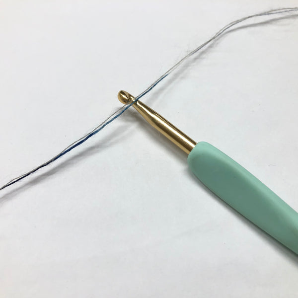 もったいない糸:1027　   キッドモヘア55%ｘアクリルスラブ絣 　約210g(1554m）