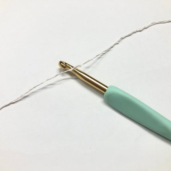 もったいない糸:1011　   綿和紙ポリエステルカベ 　約270g(2052m）