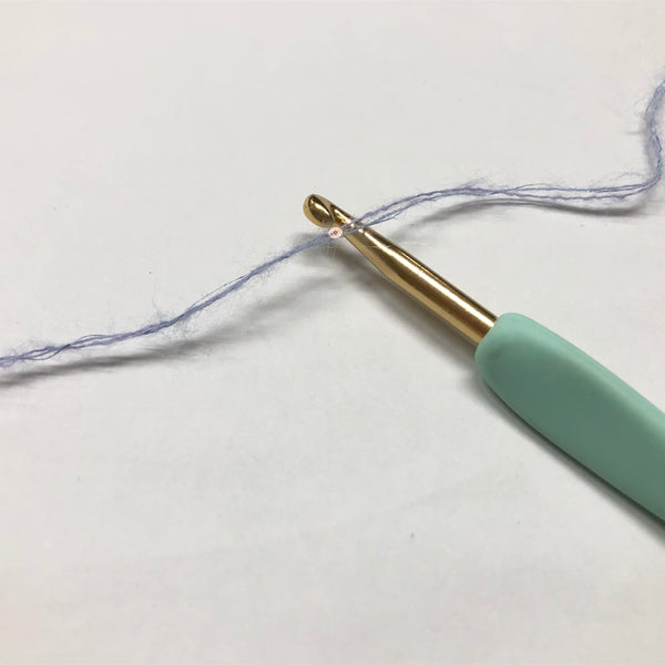 もったいない糸:1024　 スパンコール入りモヘア　約270g(1620m）