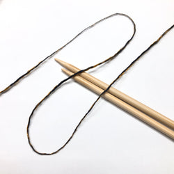 もったいない糸:959　   アクリルスラブ 　約300g(1800m）