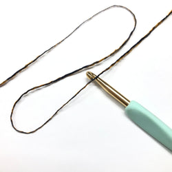 もったいない糸:959　   アクリルスラブ 　約300g(1800m）