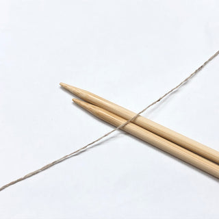 もったいない糸:1042　   ネップ入りラクーン混 　約200g(2900m）
