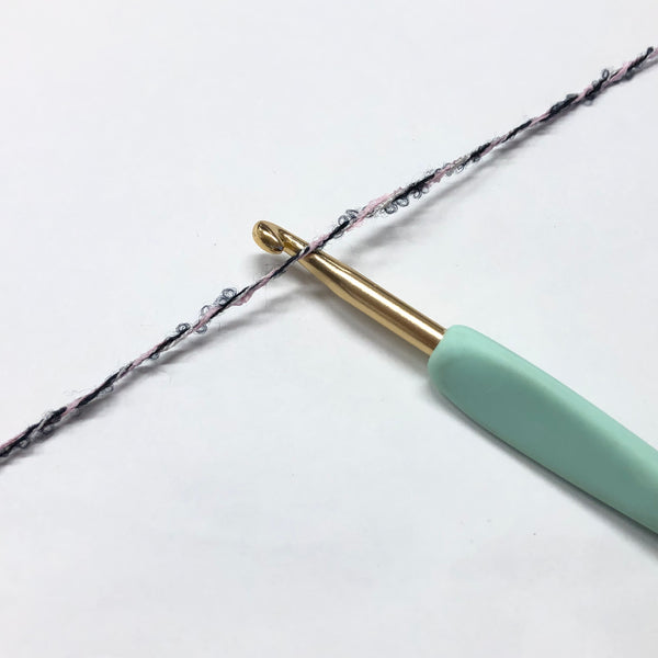 もったいない糸:1069/和紙ポリウール　ノット＆ラメ入り 　約300g(約1170m）