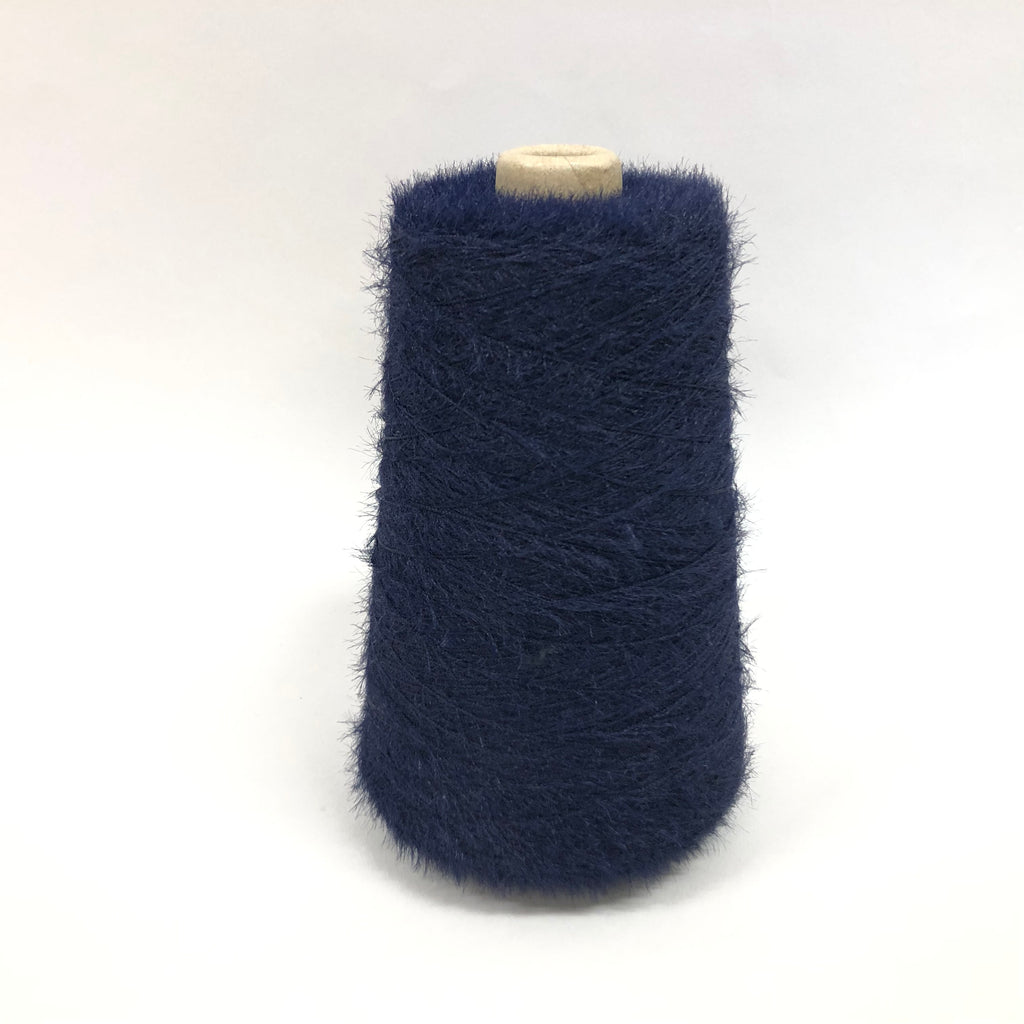 もったいない糸:552/ナイロンフェザー　約320g（約2880m)