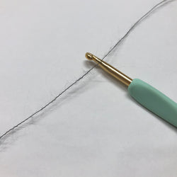 もったいない糸:1063/キッドモヘア55％ 　約300g(約3900m）
