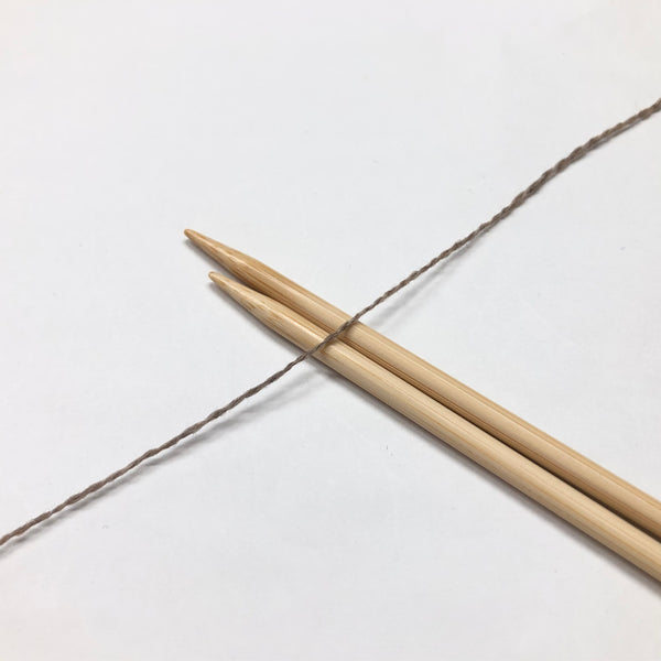 もったいない糸:1110/ウール100%・7.5　約250g(約1875m）