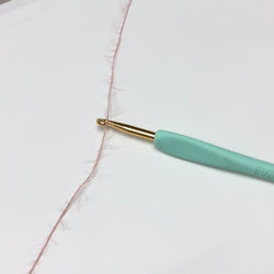 もったいない糸:548/ナイロンフェザー　約320g