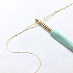 もったいない糸:1008　   アクリルスラブ 　約300g(1800m）