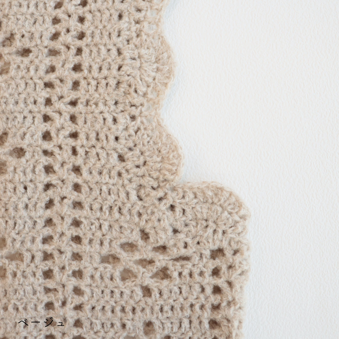 sawada itto：サワダイット-moo-お花模様の透かし編みベスト