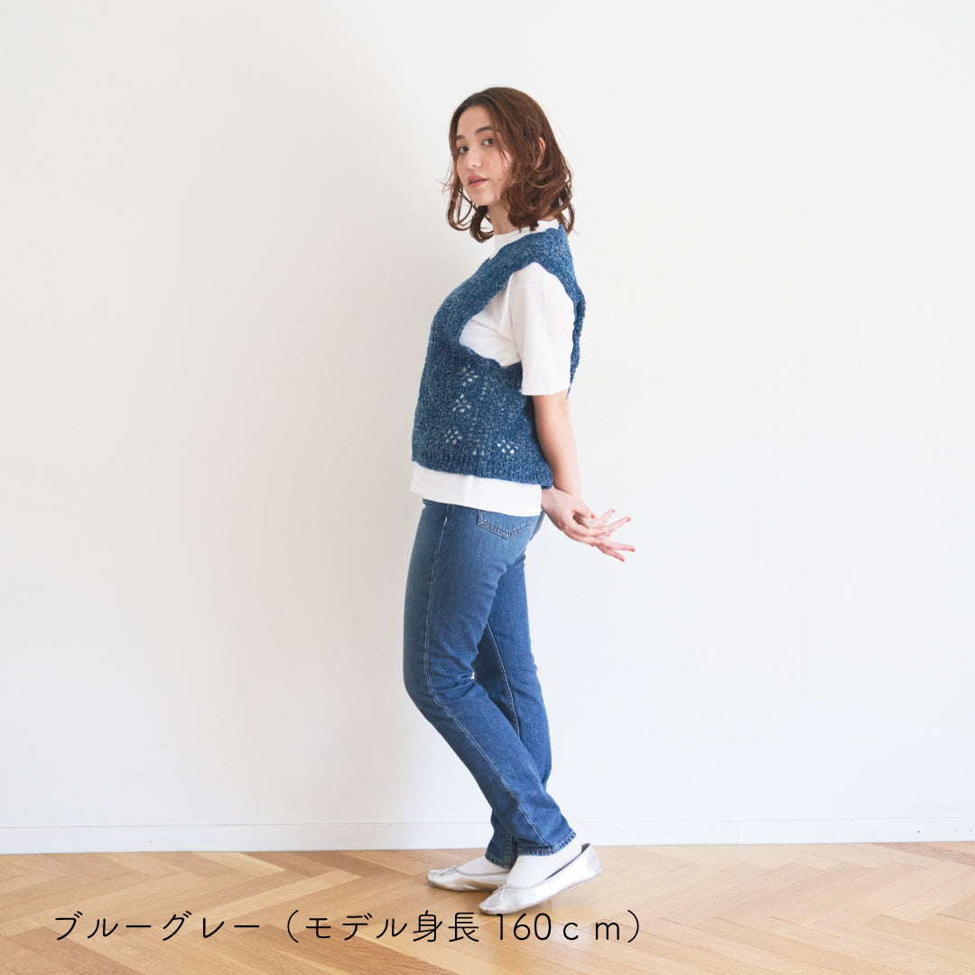 sawada itto：サワダイット-moo-お花模様の透かし編みベスト