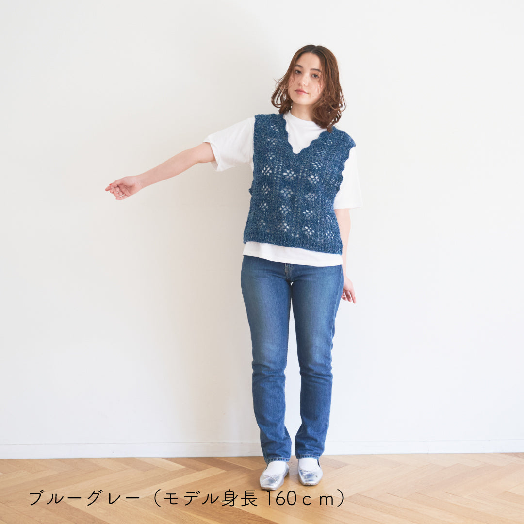 sawada itto：サワダイット-moo-お花模様の透かし編みベスト