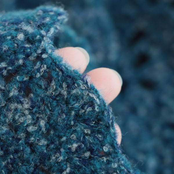 sawada itto：サワダイット-moo-お花模様の透かし編みベスト