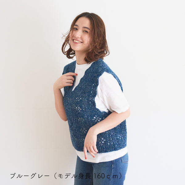 sawada itto：サワダイット-moo-お花模様の透かし編みベスト