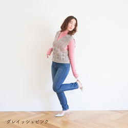 sawada itto：サワダイット-moo-お花模様の透かし編みベスト