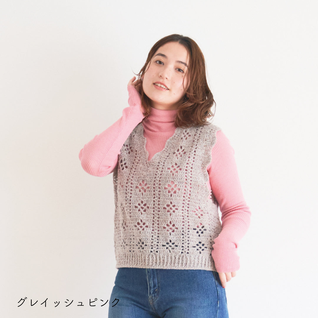 sawada itto：サワダイット-moo-お花模様の透かし編みベスト