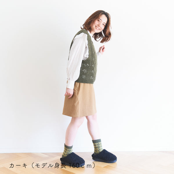 sawada itto：サワダイット-moo-お花模様の透かし編みベスト