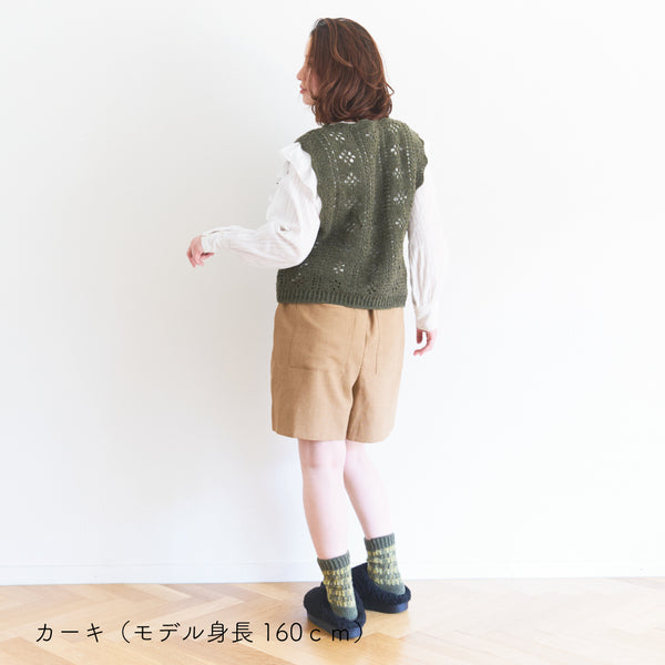 sawada itto：サワダイット-moo-お花模様の透かし編みベスト