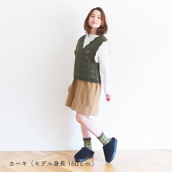 sawada itto：サワダイット-moo-お花模様の透かし編みベスト