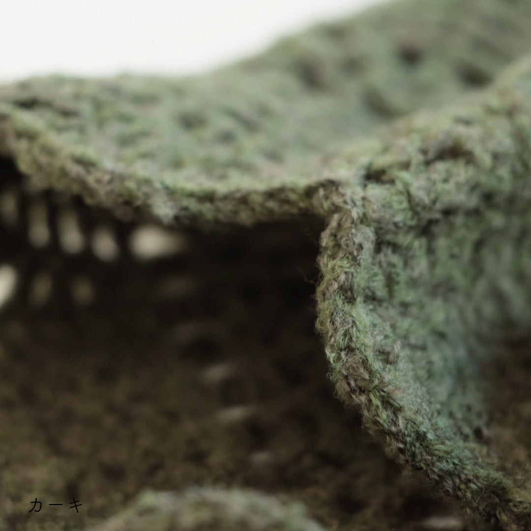 sawada itto：サワダイット-moo-お花模様の透かし編みベスト