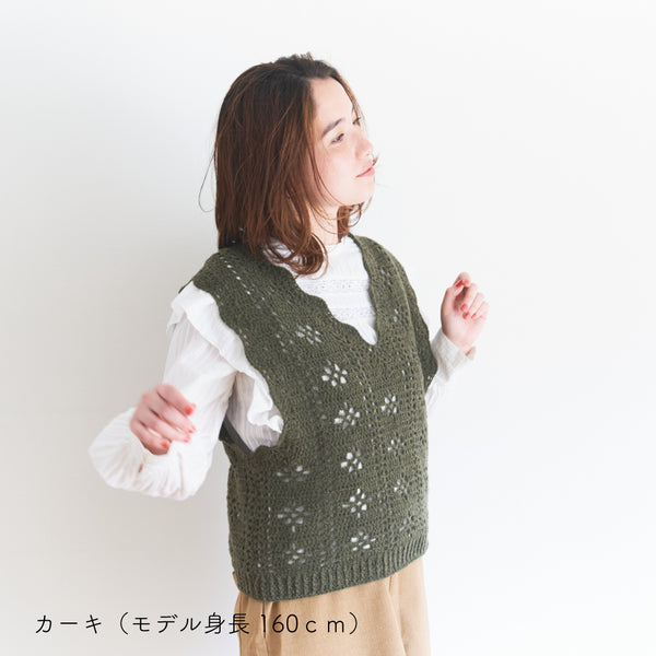 sawada itto：サワダイット-moo-お花模様の透かし編みベスト