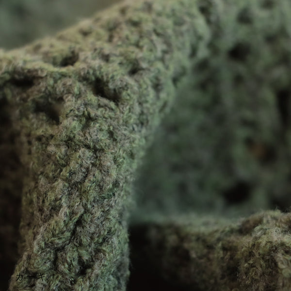 sawada itto：サワダイット-moo-お花模様の透かし編みベスト