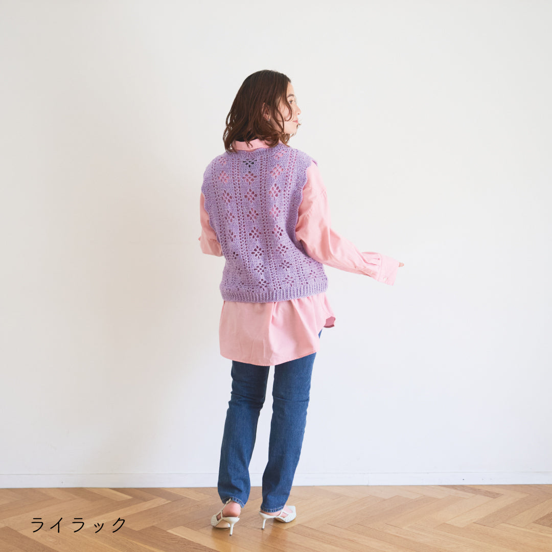 sawada itto：サワダイット-moo-お花模様の透かし編みベスト