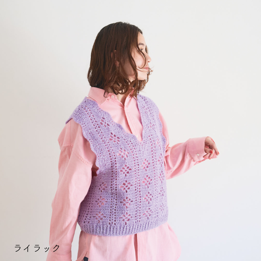 sawada itto：サワダイット-moo-お花模様の透かし編みベスト