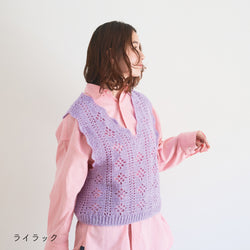 sawada itto：サワダイット-moo-お花模様の透かし編みベスト