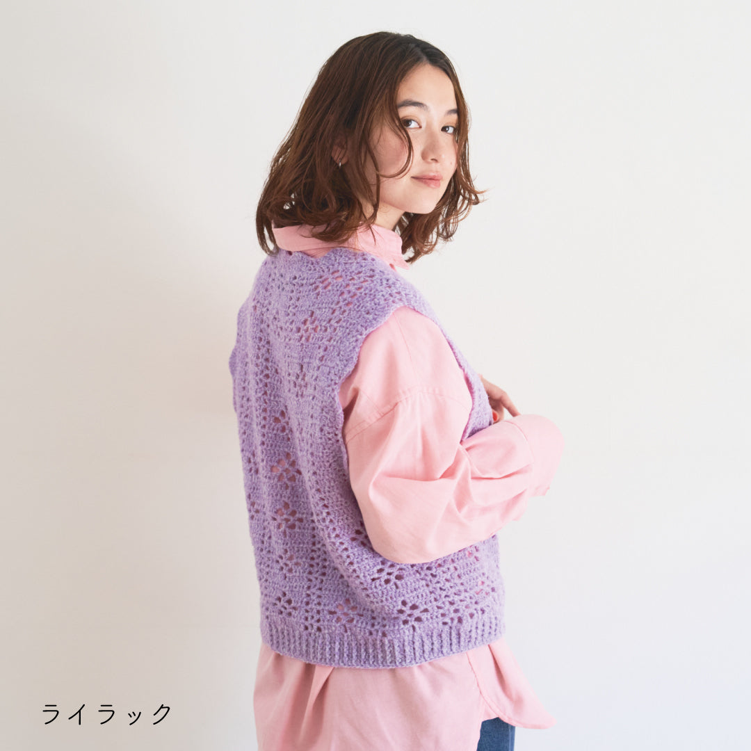 sawada itto：サワダイット-moo-お花模様の透かし編みベスト