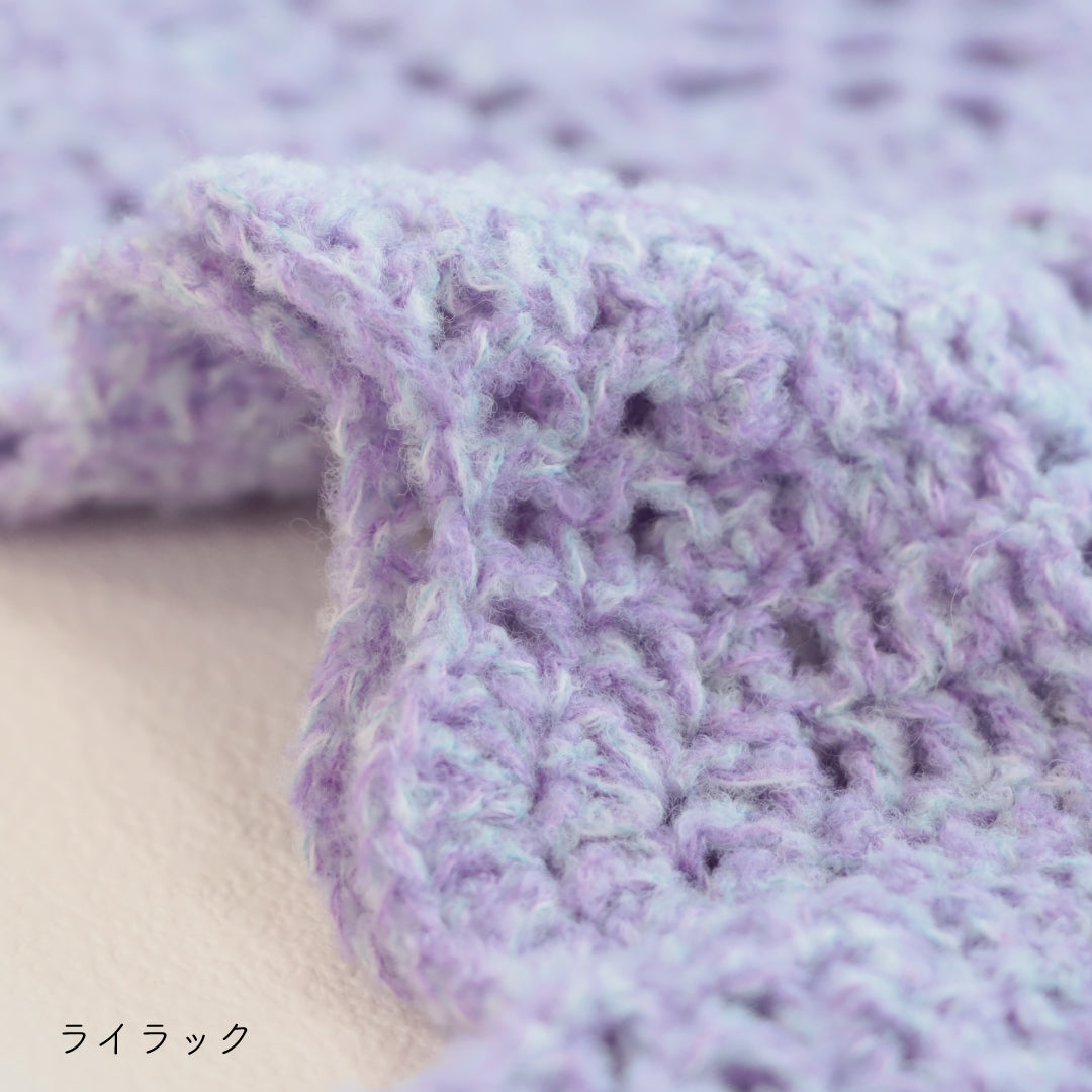 sawada itto：サワダイット-moo-お花模様の透かし編みベスト