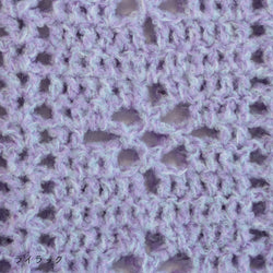 sawada itto：サワダイット-moo-お花模様の透かし編みベスト