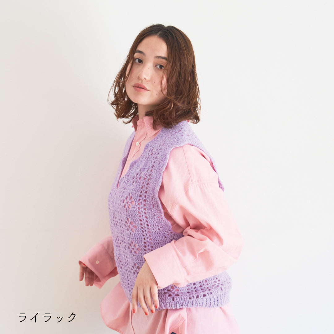 sawada itto：サワダイット-moo-お花模様の透かし編みベスト