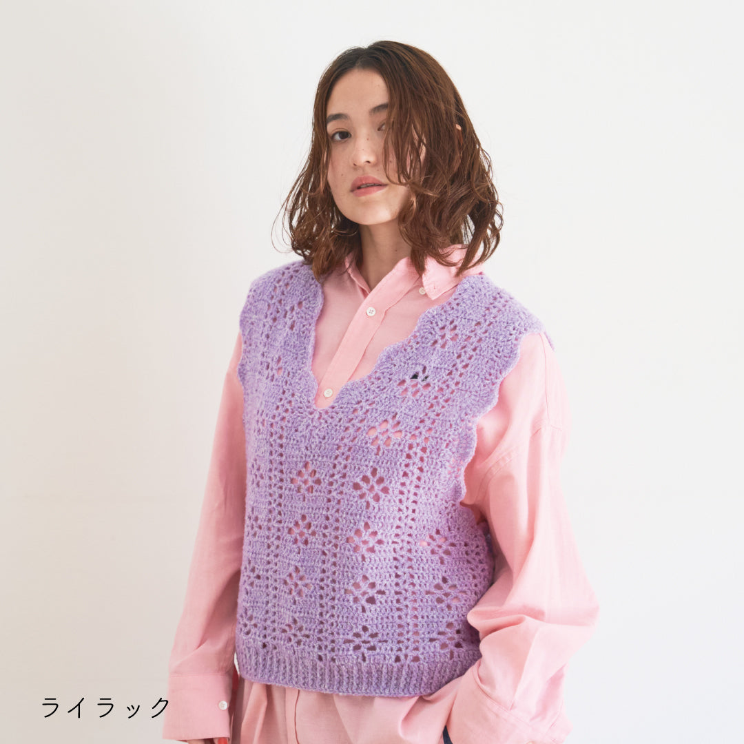 sawada itto：サワダイット-moo-お花模様の透かし編みベスト