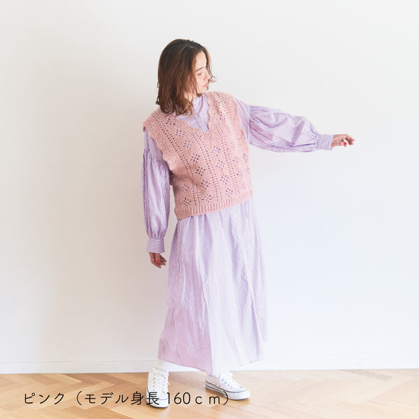 sawada itto：サワダイット-moo-お花模様の透かし編みベスト