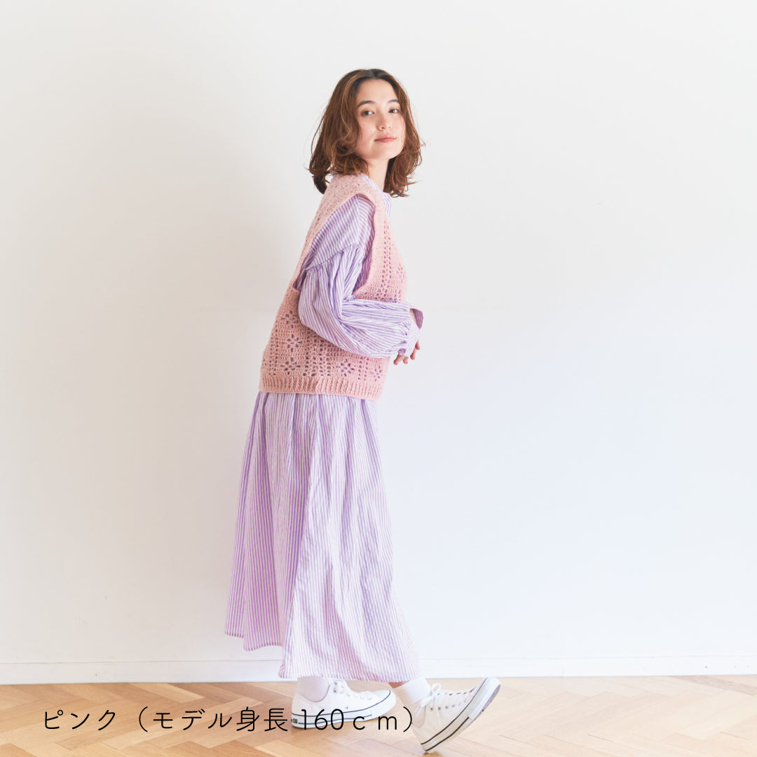 sawada itto：サワダイット-moo-お花模様の透かし編みベスト