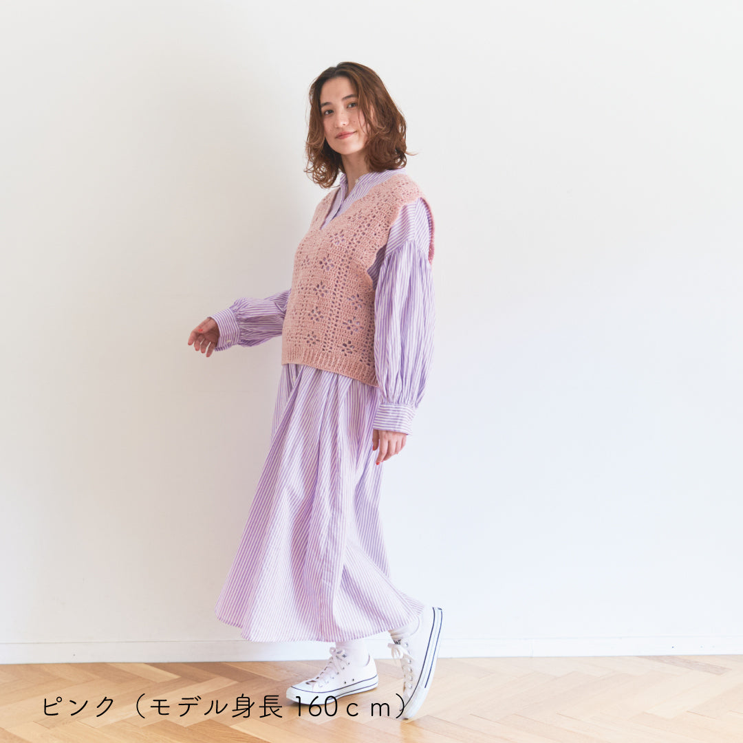 sawada itto：サワダイット-moo-お花模様の透かし編みベスト