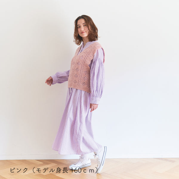 sawada itto：サワダイット-moo-お花模様の透かし編みベスト