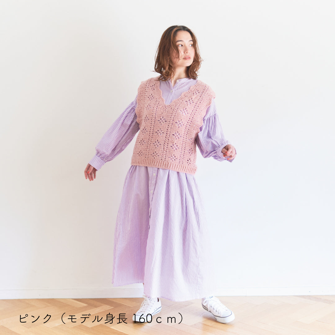 sawada itto：サワダイット-moo-お花模様の透かし編みベスト