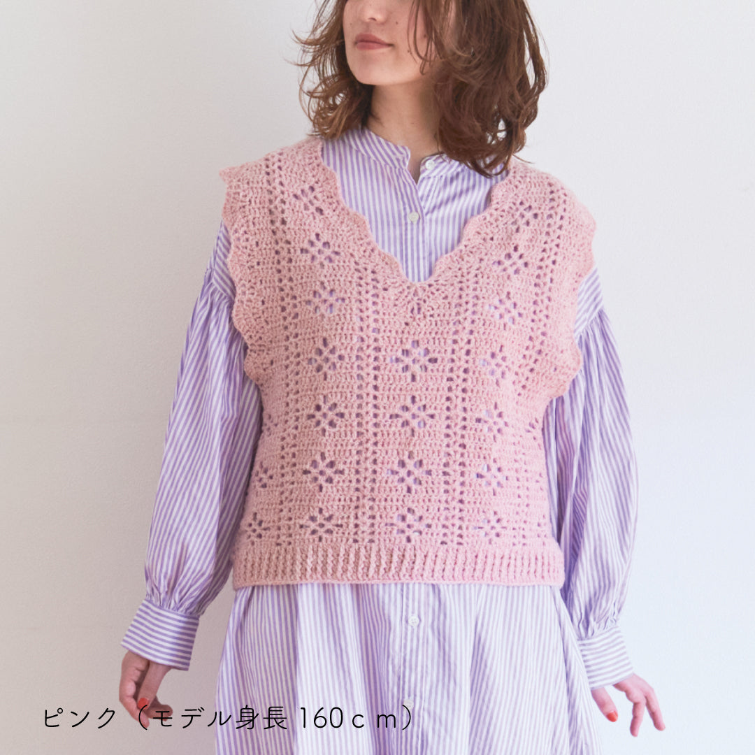 sawada itto：サワダイット-moo-お花模様の透かし編みベスト