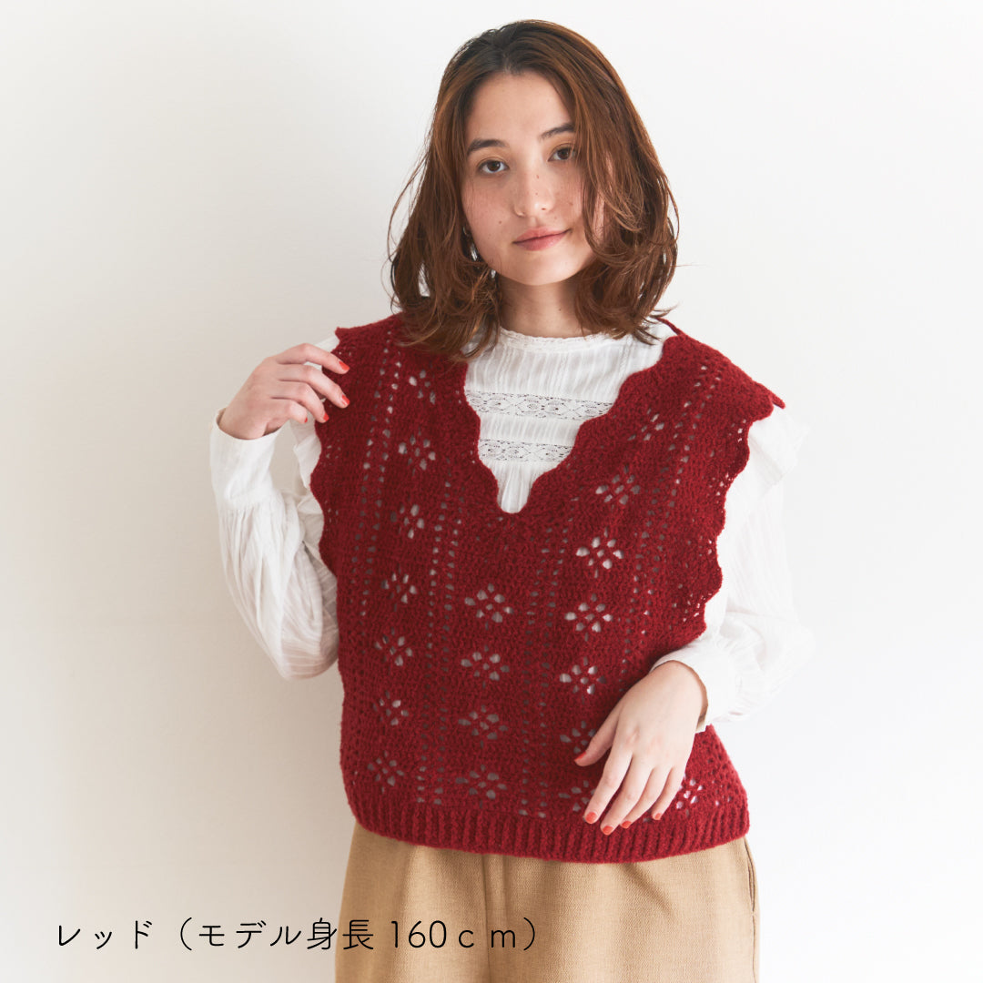 sawada itto：サワダイット-moo-お花模様の透かし編みベスト