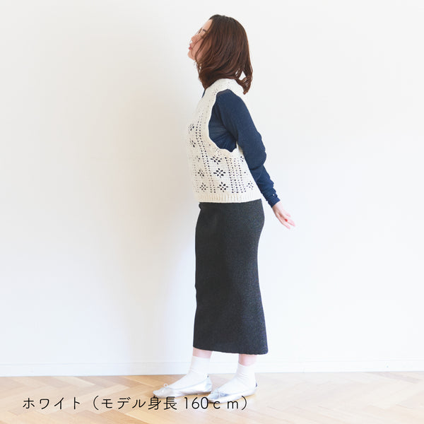 sawada itto：サワダイット-moo-お花模様の透かし編みベスト