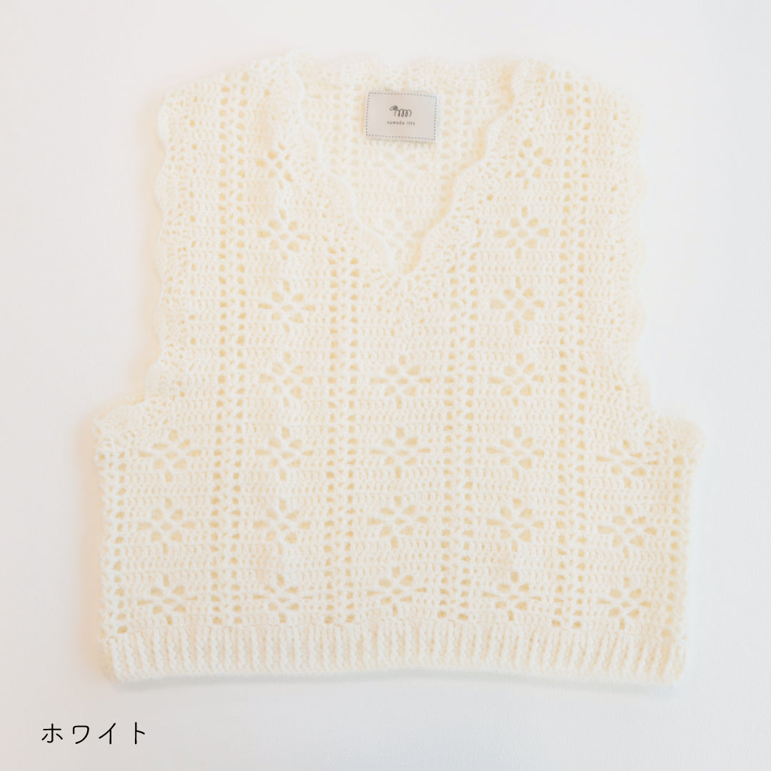 sawada itto：サワダイット-moo-お花模様の透かし編みベスト