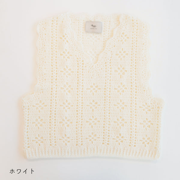 sawada itto：サワダイット-moo-お花模様の透かし編みベスト