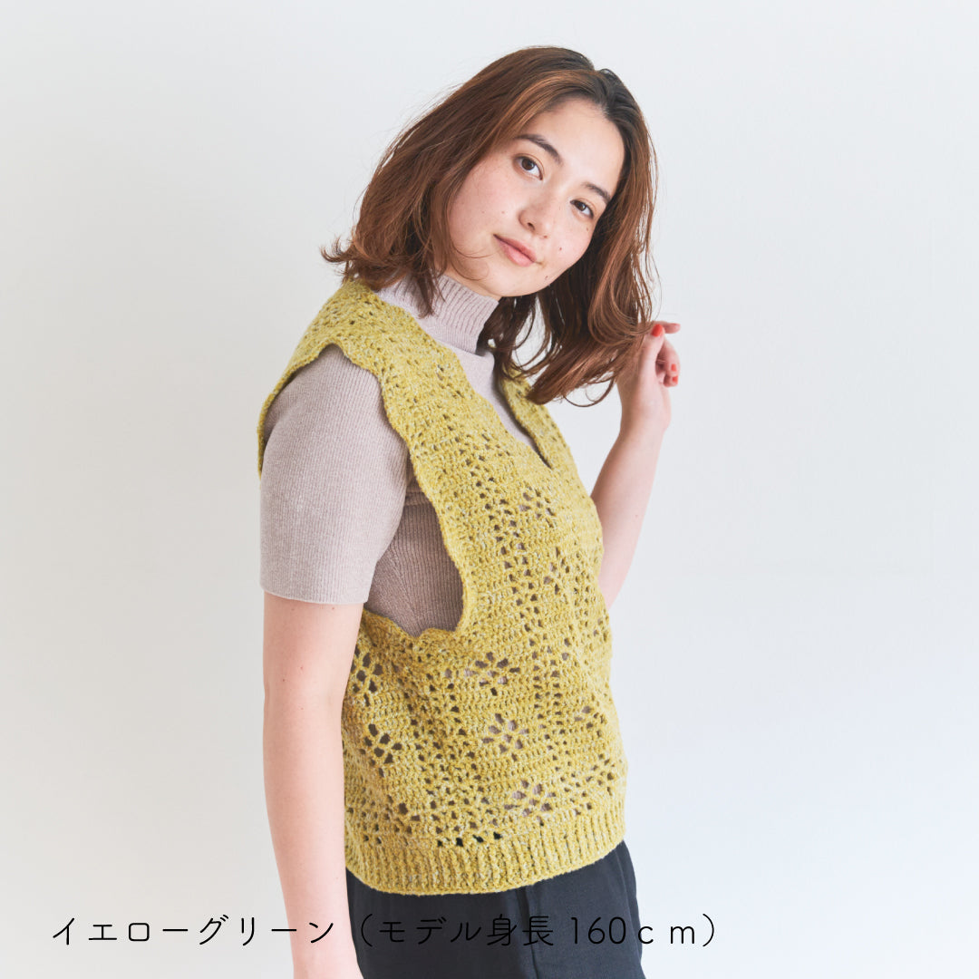 sawada itto：サワダイット-moo-お花模様の透かし編みベスト