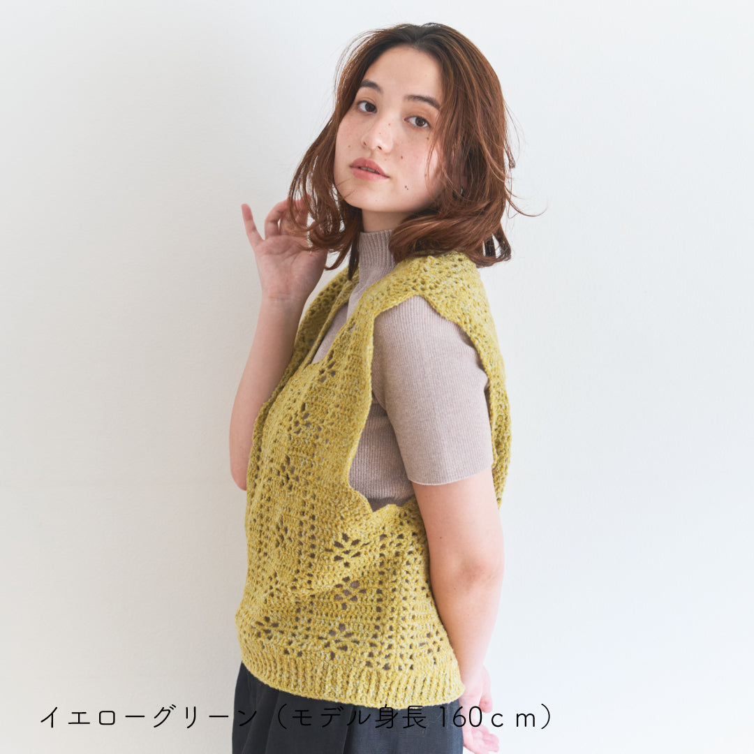 sawada itto：サワダイット-moo-お花模様の透かし編みベスト