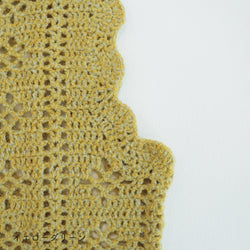 sawada itto：サワダイット-moo-お花模様の透かし編みベスト