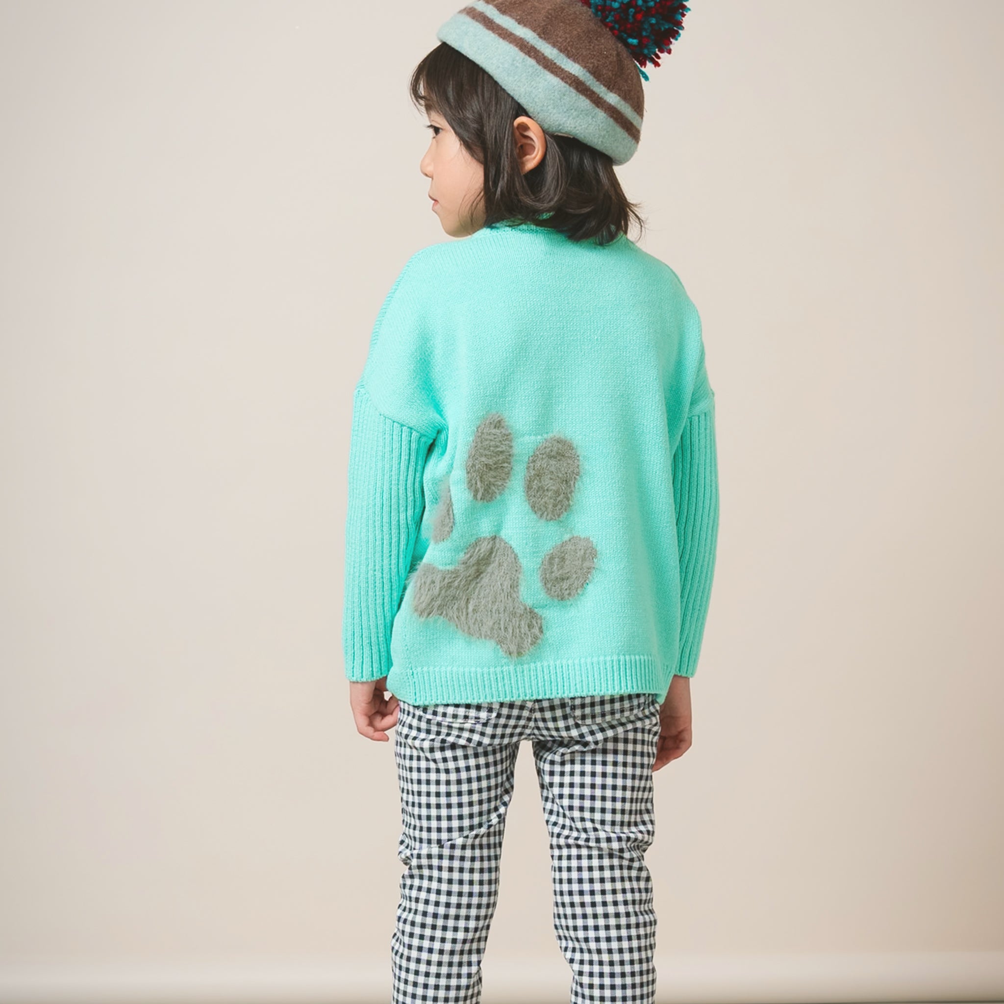 ami amie : ネコプルオーバー