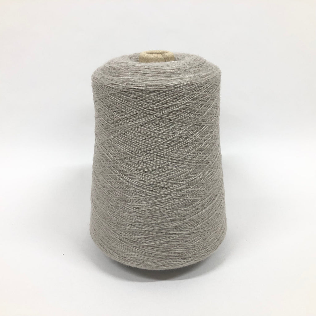 もったいない糸:777-2　　スポンディッシュウール30　約280g（約4200m）
